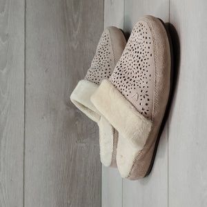 Vionic Women Leona Met Slippers Slip on shoes sz 8